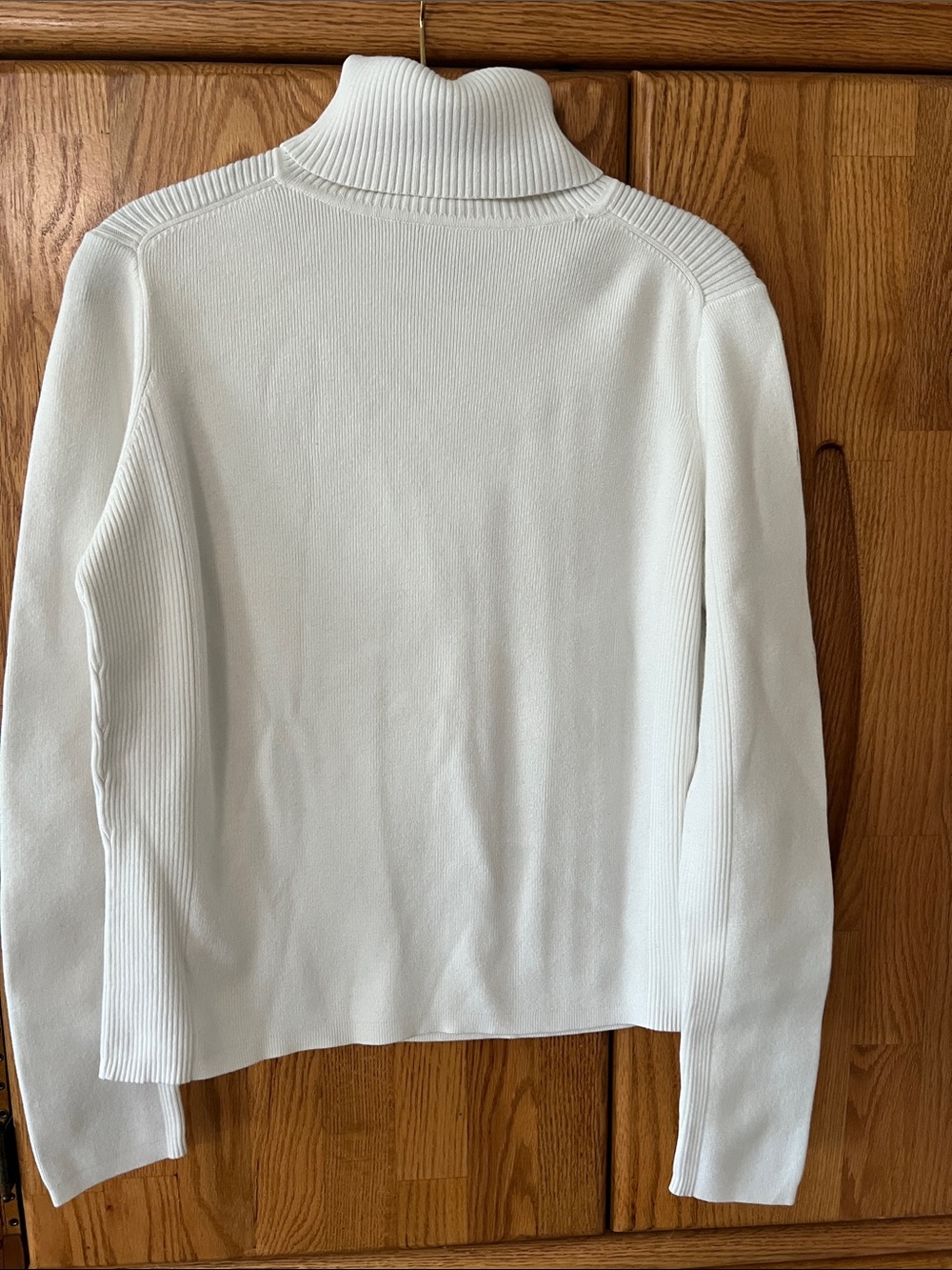 Valerie Stevens casual medium cotton blend turtleneck sweater w/ribbing details